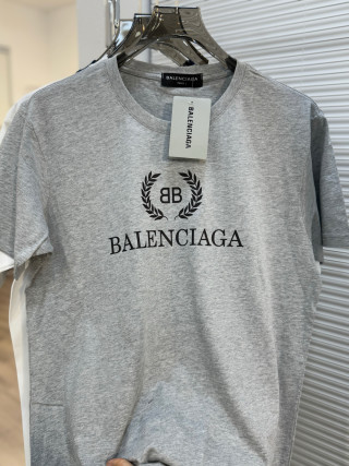 Balenciaga Laurel Logo Print White T-Shirt view 3