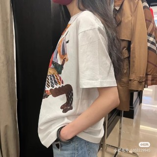 White Graphic Print Short Sleeve T-Shirt with Artistic Illustration view 3