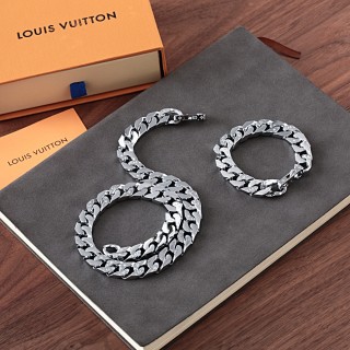 Louis Vuitton Monogram Chain Link Silver Necklace view 2