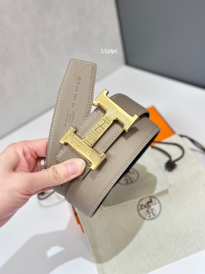 Hermès Faubourg Reversible Leather Belt Buckle 38mm Beige view