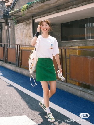 White Oversized T-Shirt with Minimalist Badge view 3