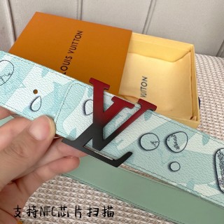 Louis Vuitton Pyramid Reversible Belt - Light Blue 40mm view 3
