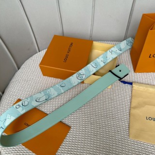 Louis Vuitton Pyramid Reversible Belt - Light Blue 40mm view 7