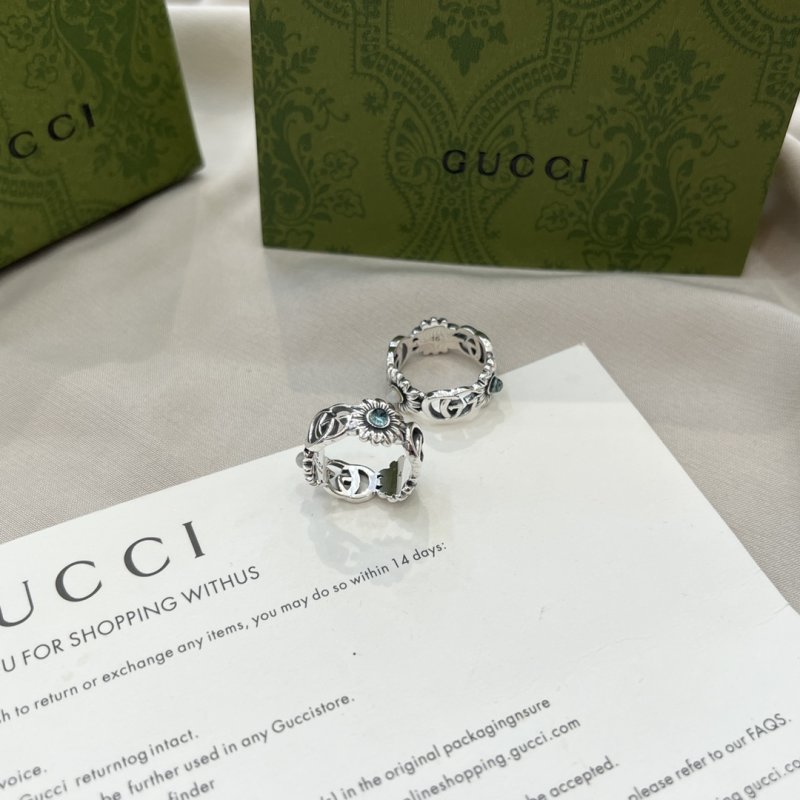 Gucci Double G Daisy Flower Silver Ring view