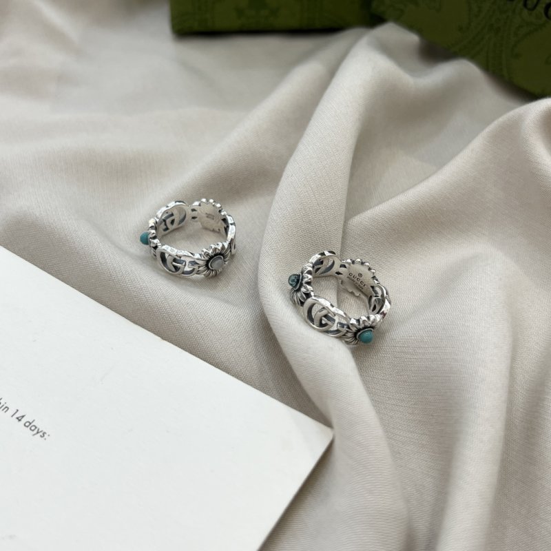 Gucci Double G Daisy Flower Silver Ring view