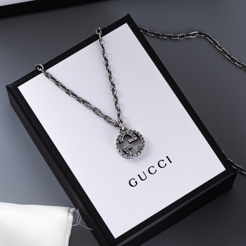 Gucci Double G Vintage Pendant Silver Necklace