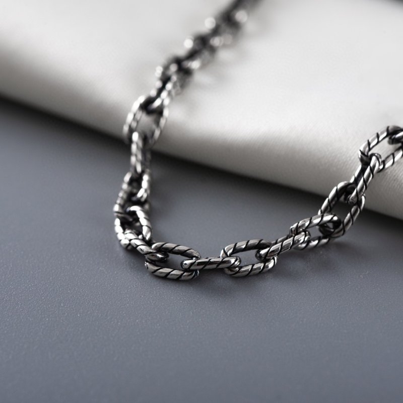 Gucci Double G Vintage Pendant Silver Necklace view