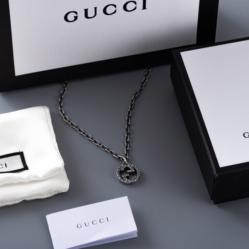Gucci Double G Vintage Pendant Silver Necklace view