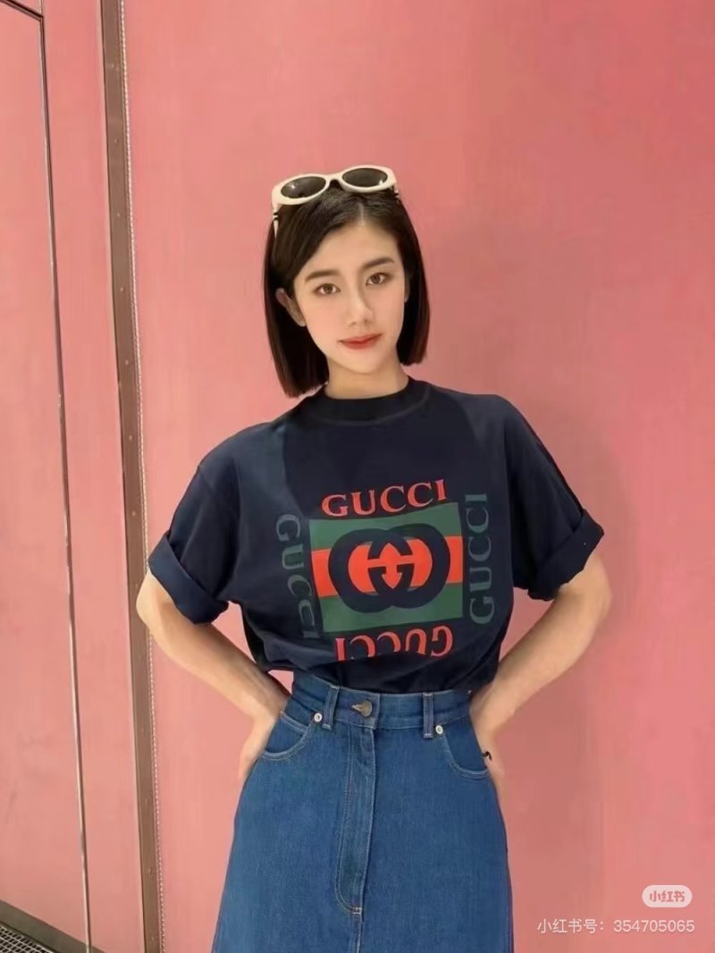 Gucci Logo Print Black T-Shirt view