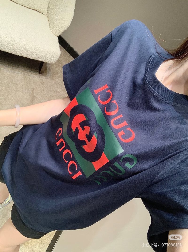 Gucci Logo Print Black T-Shirt view