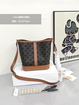 Louis Vuitton Carryall Monogram Shoulder Bag Brown view 9