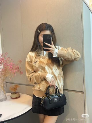Miu Miu Bowling Briefcase Black view 5