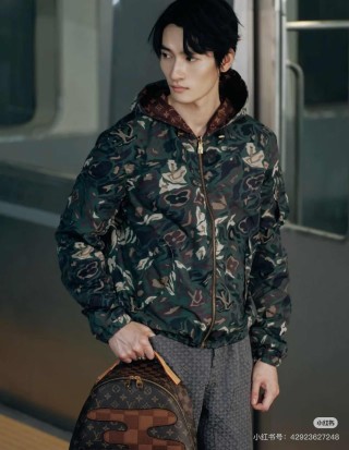 Louis Vuitton Monogram Camo Puffer Jacket Black view 2