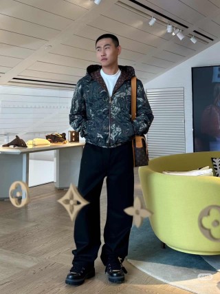 Louis Vuitton Monogram Camo Puffer Jacket Black view 3