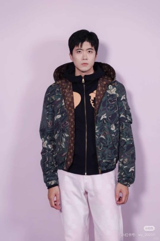 Louis Vuitton Monogram Camo Puffer Jacket Black view 10