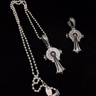 Chrome Hearts Classic Cross Horseshoe Silver Pendant Necklace view 6
