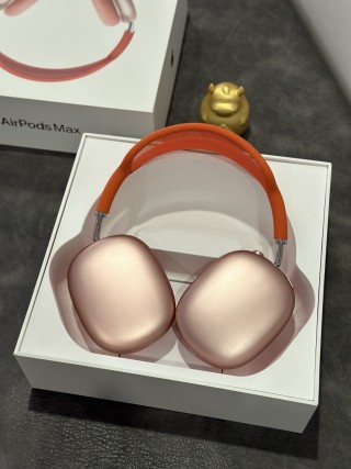 Apple AirPods Pro Max Red 1:1 UA Replica view 15