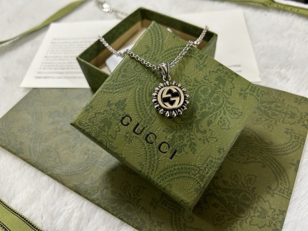 Gucci Double G Sunflower Silver Pendant Necklace 60cm view