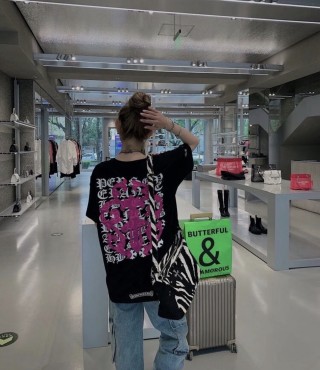Black Graphic Print Short Sleeve T-Shirt Pink & White Logo view 7