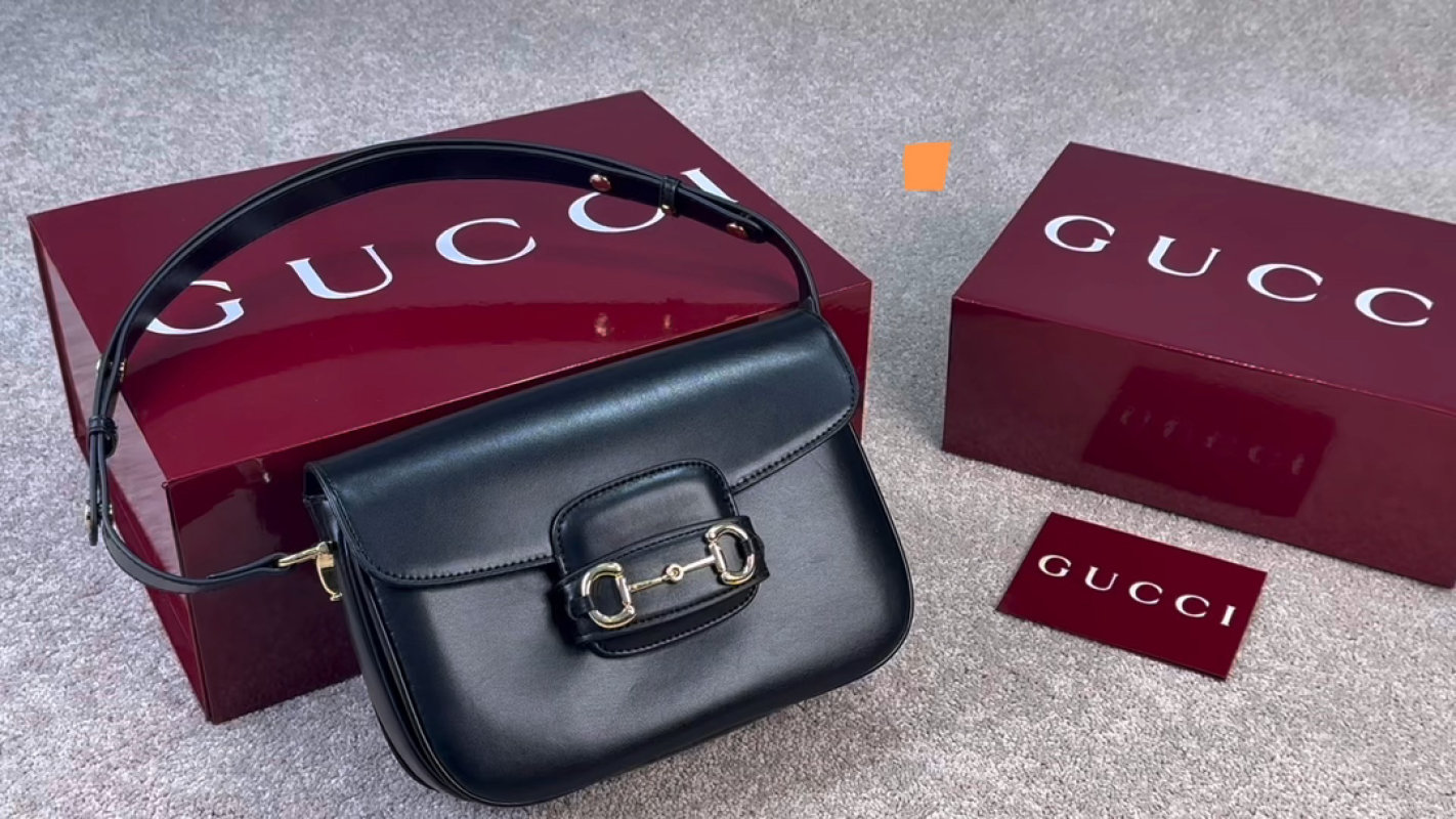 Gucci Horsebit Black Shoulder Bag