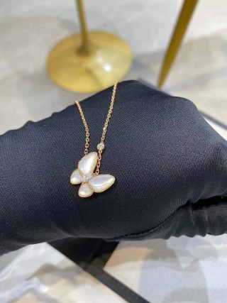 Van Cleef & Arpels Butterfly White Mother-of-Pearl Necklace view 4