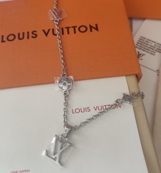 Louis Vuitton Dimension LV Pendant Silver Chain Necklace view 7