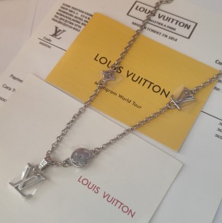 Louis Vuitton Dimension LV Pendant Silver Chain Necklace view 9