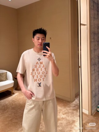 Louis Vuitton Cream Graphic Logo T-Shirt view 2