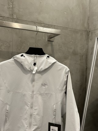 Arc'teryx Soft Shell Zip Hoodie – Mystique Grey view 6