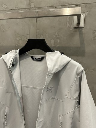 Arc'teryx Soft Shell Zip Hoodie – Mystique Grey view 8