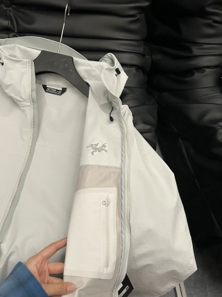 Arc'teryx Soft Shell Zip Hoodie – Mystique Grey view 10