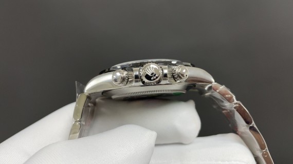 Rolex Daytona Panda 40mm Chronograph White Dial view 4