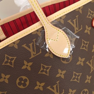 Louis Vuitton Neverfull Monogram Canvas Tote with Detachable Pouch view 5