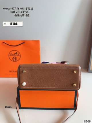Hermès Kelly 25 Handbag - Chocolate Brown Leather view 5