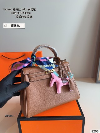 Hermès Kelly 25 Handbag - Chocolate Brown Leather view 8