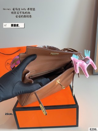 Hermès Kelly 25 Handbag - Chocolate Brown Leather view 9