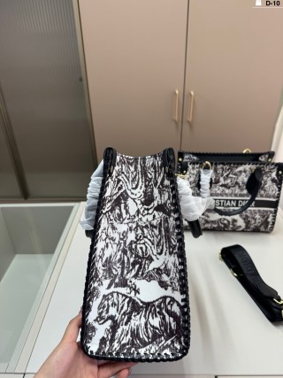 Dior Floral Jacquard Tote Bag Black & White view 2