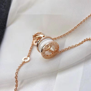 Bulgari B.Zero1 Ceramic White Gold Necklace view 3