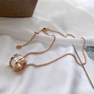 Bulgari B.Zero1 Ceramic White Gold Necklace view 4