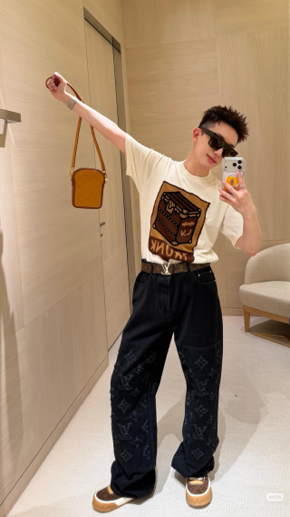 Cream Trunk Graphic Short Sleeve T-Shirt view 2