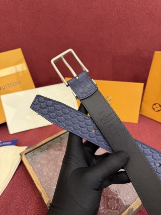 Louis Vuitton Monogram Floral Navy Leather Belt view 5