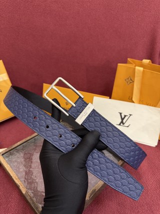 Louis Vuitton Monogram Floral Navy Leather Belt view 6