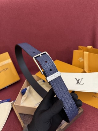 Louis Vuitton Monogram Floral Navy Leather Belt view 7