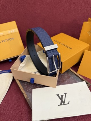Louis Vuitton Monogram Floral Navy Leather Belt view 8