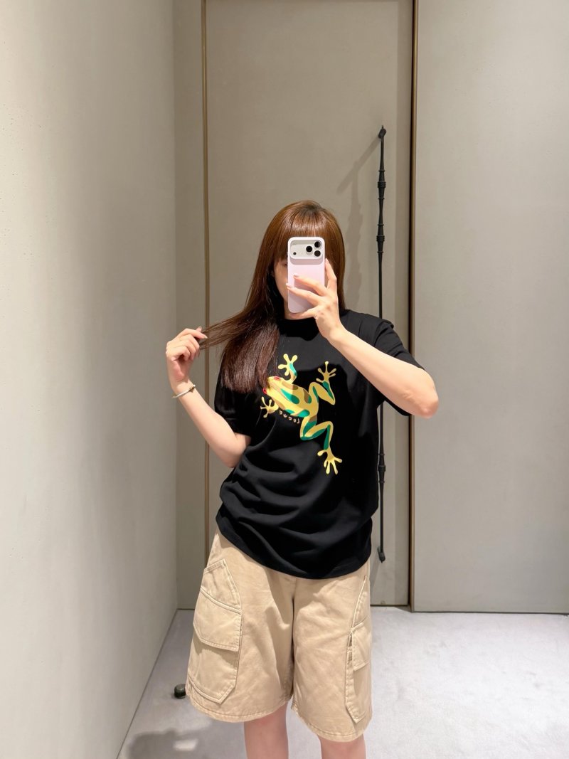 Black Frog Graphic T-Shirt view
