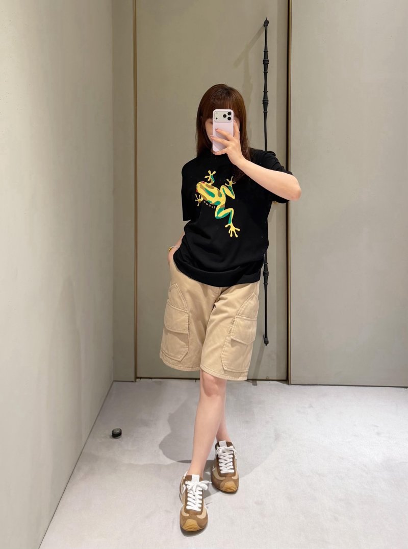 Black Frog Graphic T-Shirt view