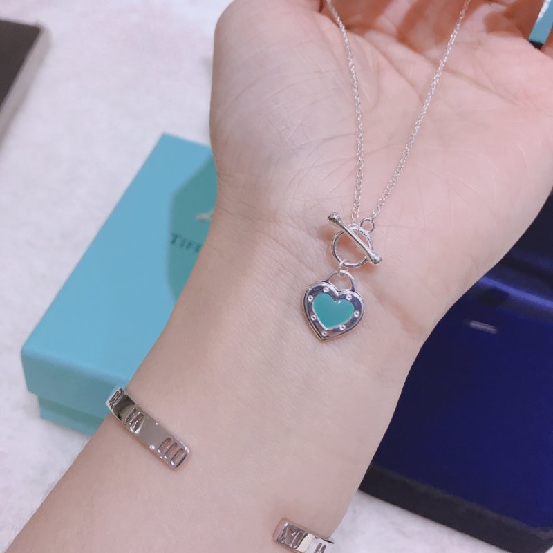 Tiffany Heart Pendant Necklace Turquoise Enamel Silver view