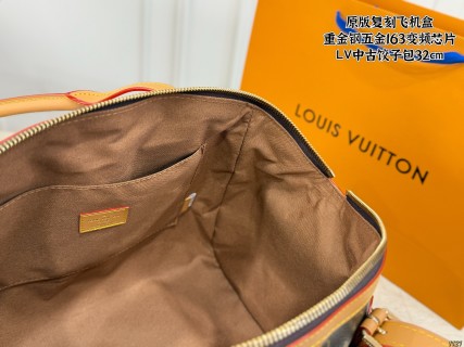 Louis Vuitton Monogram Dumpling Tote Bag - Navy view 9
