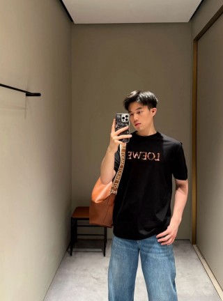 Black Gold Logo Graphic Short Sleeve T-Shirt view 3