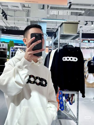 White Pearl Graphic Hoodie Women's view 2
